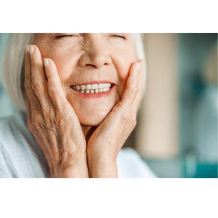 glimlachend ouder persoon